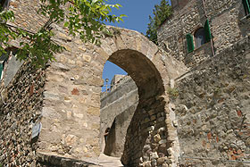 montemassi7.jpg (10216 byte)