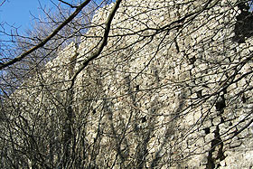 The keep, external main wall