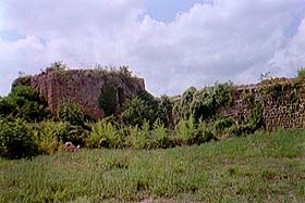 sorano2.jpg (14642 byte)