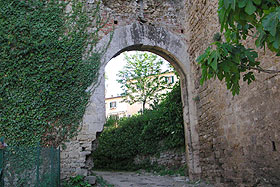 Mura di Staggia :: Porta Fiorentina